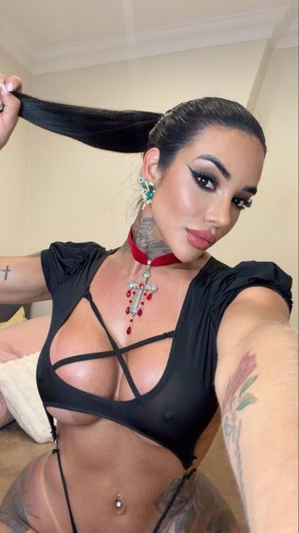 carolinemartins OnlyFans picture