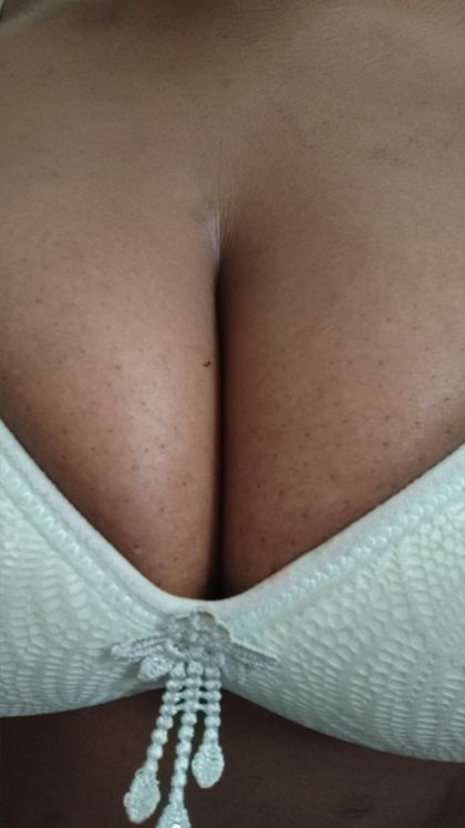 misswettwet OnlyFans picture