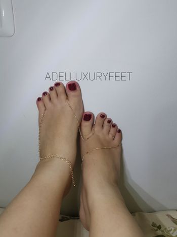 Adelluxuryfeet