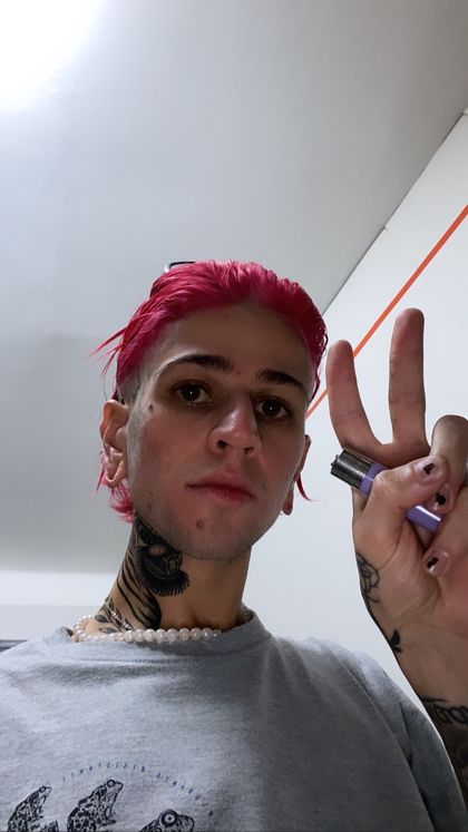 yourparentshateme OnlyFans picture