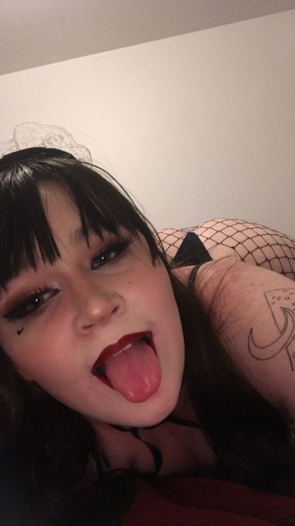 lynneapril02 OnlyFans picture