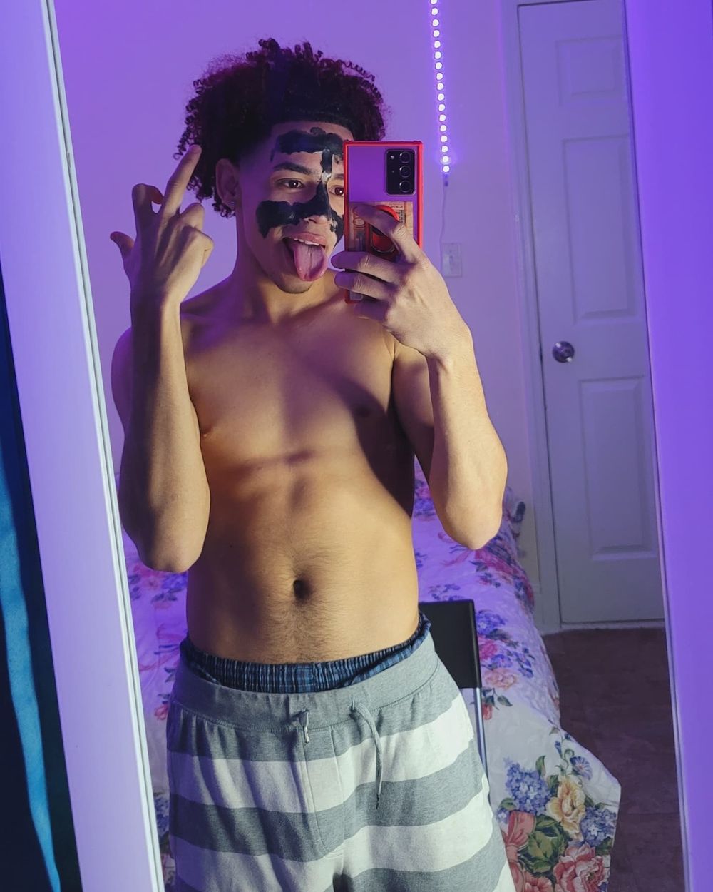 curly_hair.rd OnlyFans profile picture