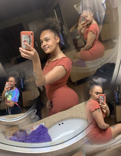 dimpleslove OnlyFans picture