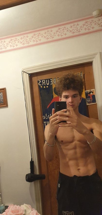 aliyh94 OnlyFans picture