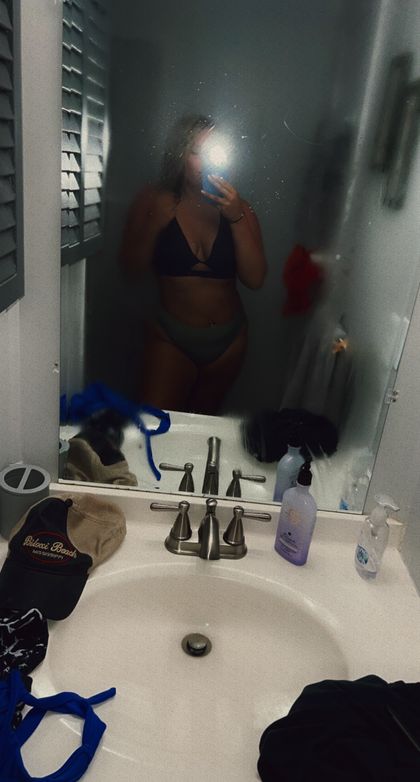 u154444978 OnlyFans picture