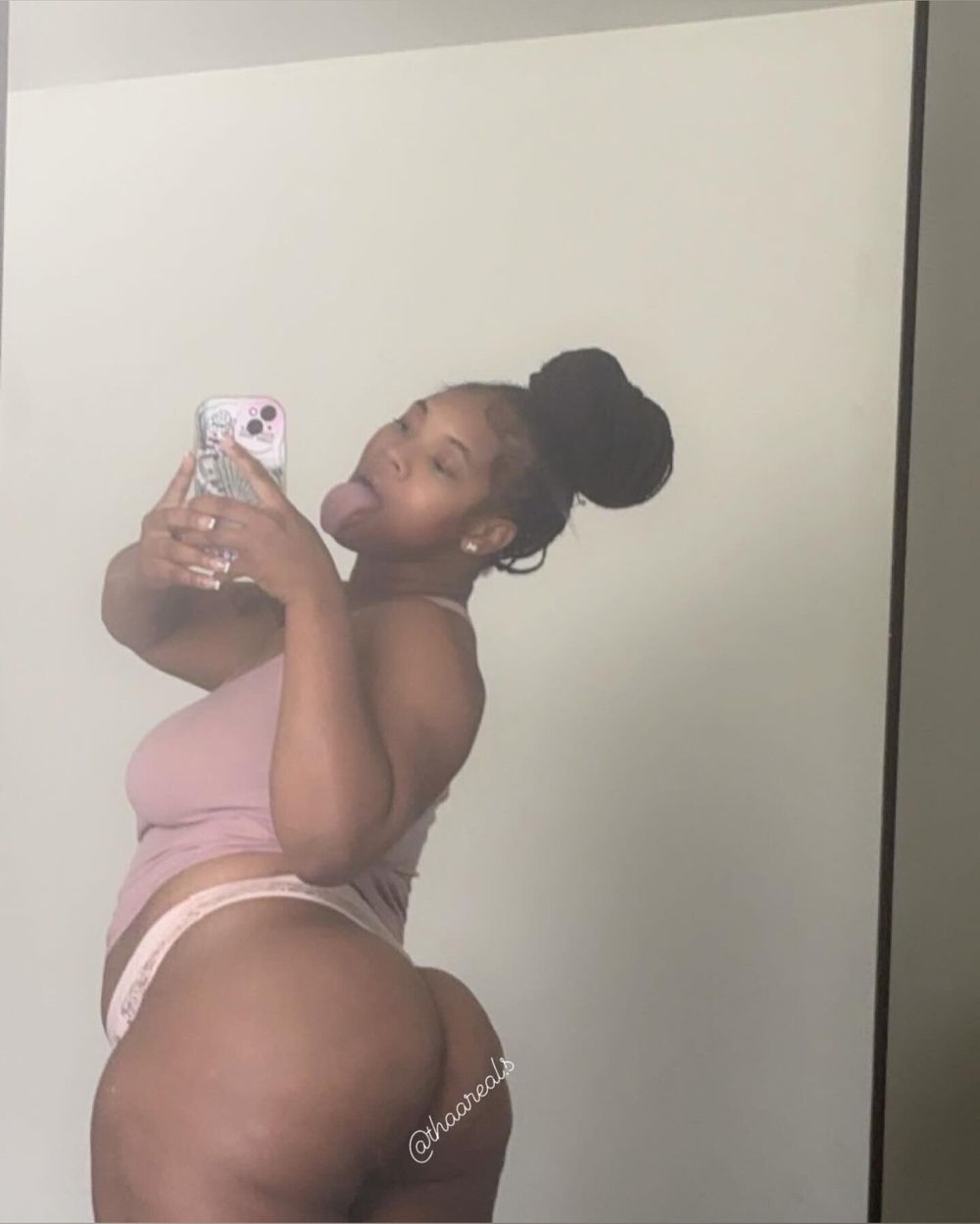 thaareal.s OnlyFans profile picture