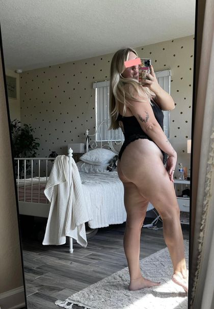 mrs.coastline OnlyFans picture