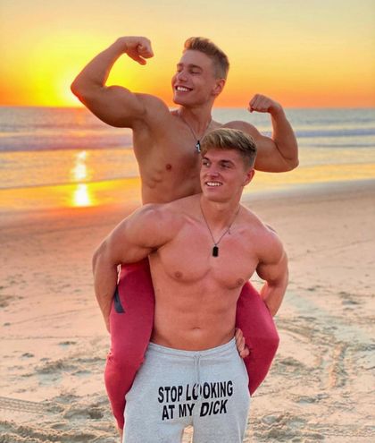 blondhunks OnlyFans picture