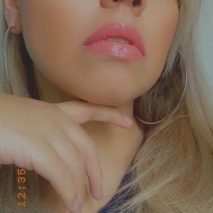wen.jade OnlyFans picture