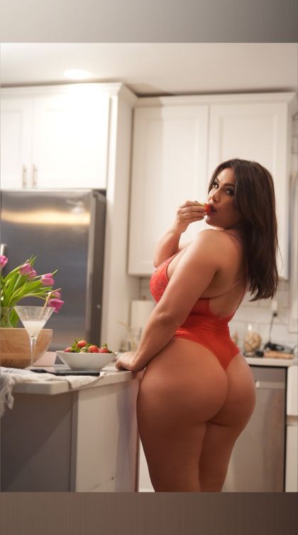 hellimama OnlyFans picture