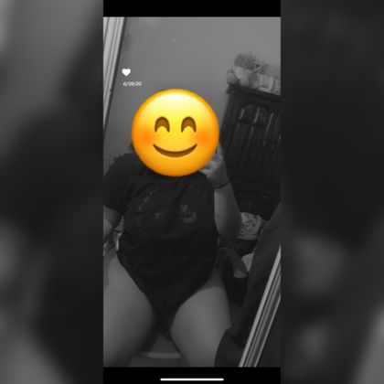 pinky-pinky OnlyFans picture