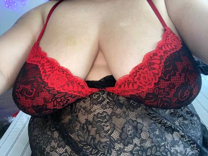 smokingrose11 OnlyFans picture
