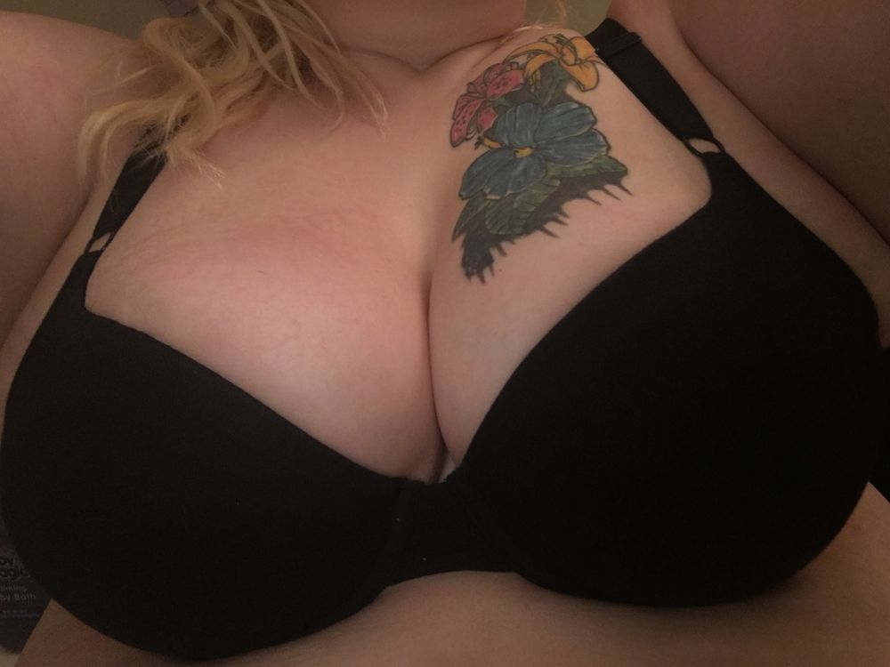 hazardousash OnlyFans profile picture