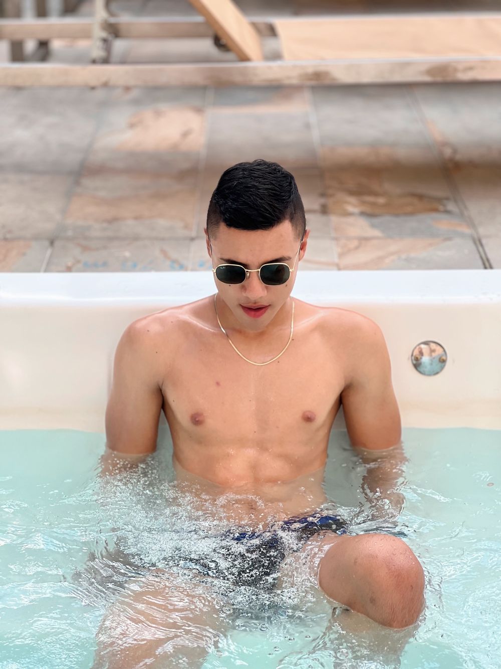alejops18 OnlyFans profile picture