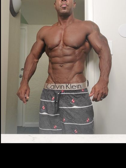 yourtrainerschoctrainer OnlyFans picture