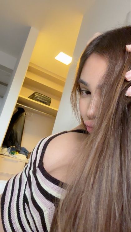 emilie.oficial OnlyFans picture