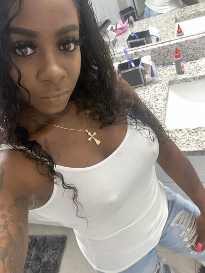 peach2102 OnlyFans picture