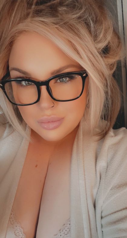 thecurvybimbobarbie OnlyFans picture