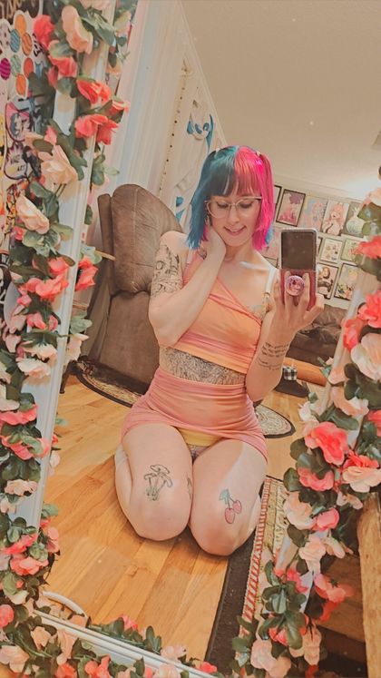 pinktrinity.everywhere OnlyFans picture