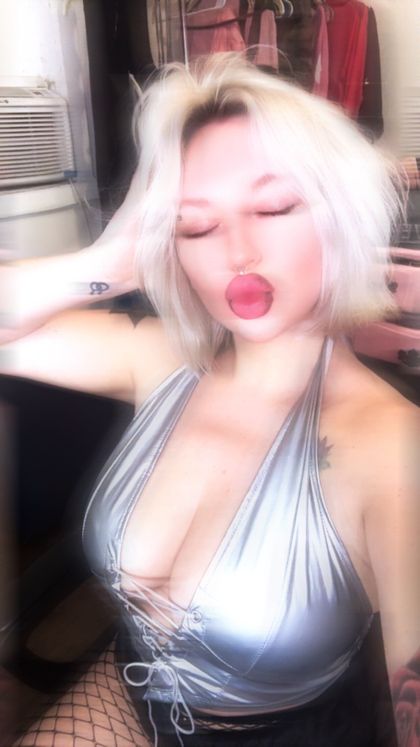 chic2love OnlyFans picture