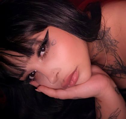 sunnybunnyyyy OnlyFans picture