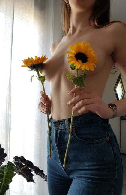asyourfrenchgirls OnlyFans picture