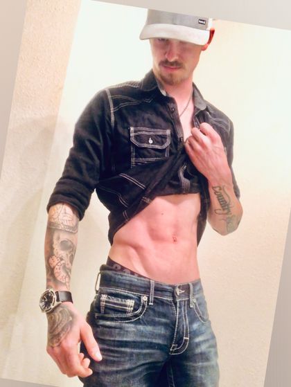 tattedwiscoby OnlyFans picture