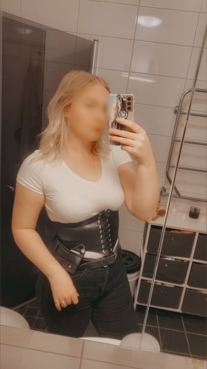 nini9818 OnlyFans picture