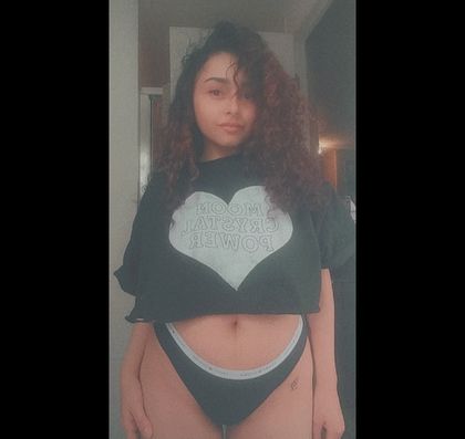 sweetpeachhoneybee OnlyFans picture