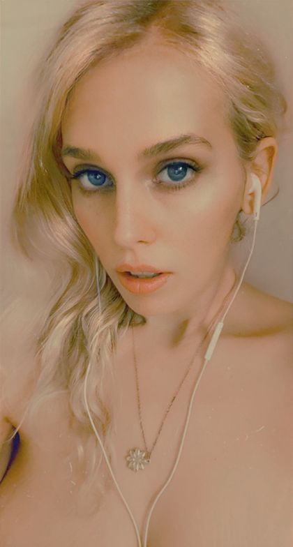 renniexrunes OnlyFans picture
