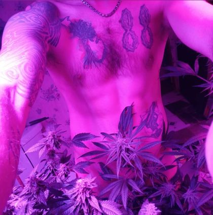 onhold69 OnlyFans picture