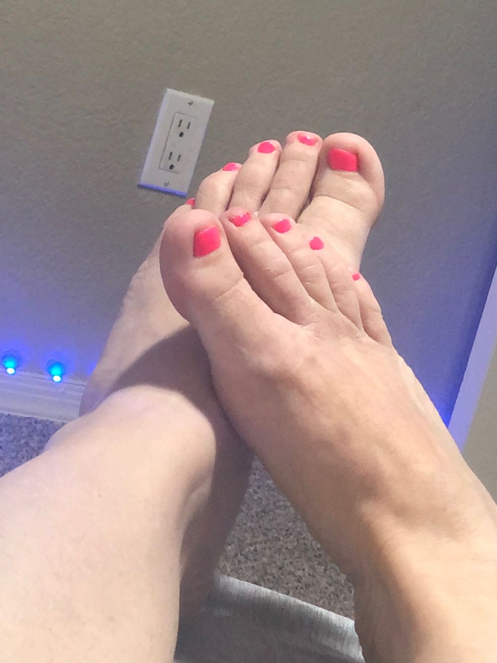 playin.footsie OnlyFans profile picture