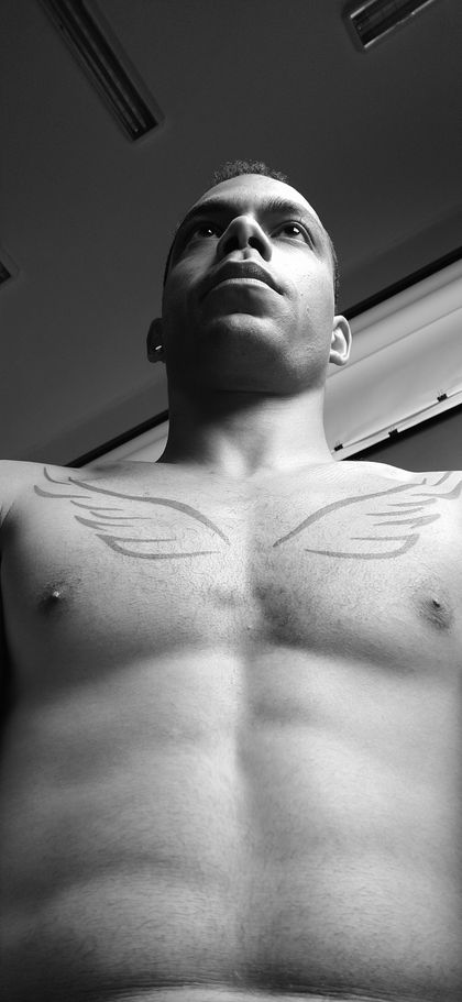 tyleravenue OnlyFans picture