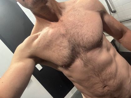 longandloose OnlyFans picture