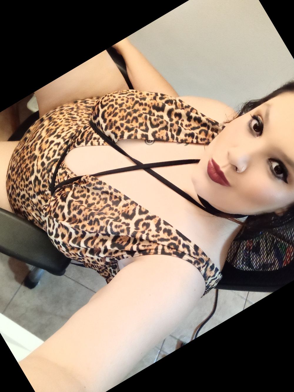 julieroticdiary OnlyFans profile picture