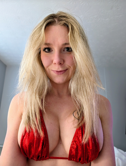 hotwifetessa OnlyFans picture
