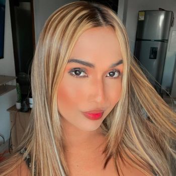 carminakhourmy OnlyFans - Free Trial - Photos - Socials | FansMetrics.com