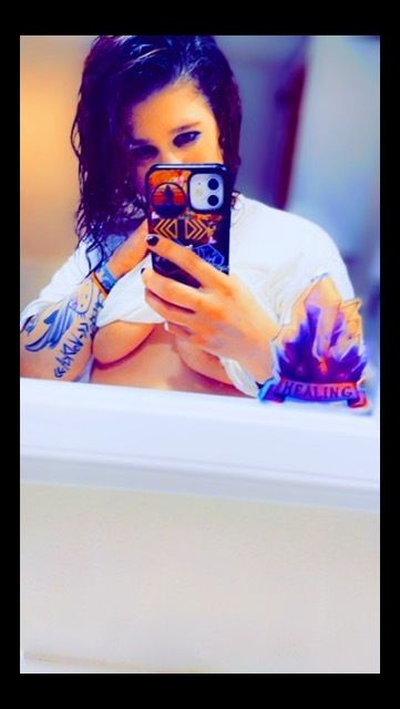 nikikaniki0 OnlyFans picture
