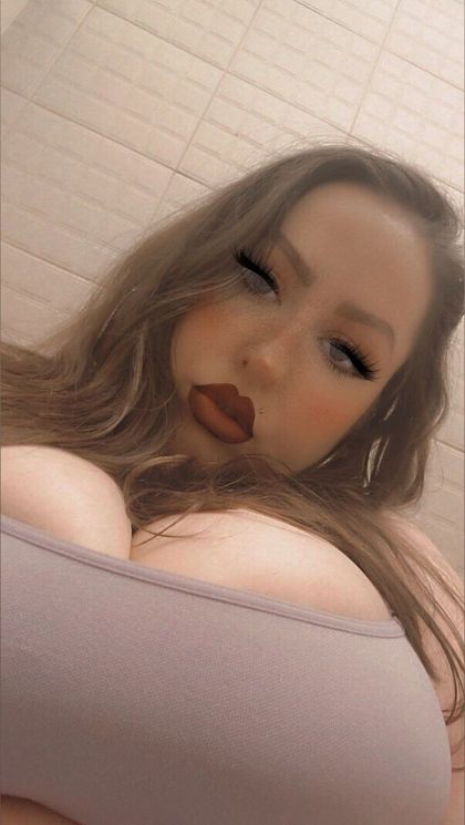 ninakittyvalentine OnlyFans picture