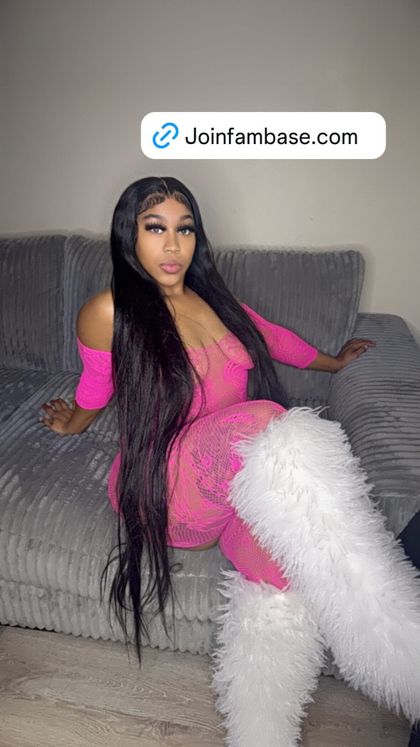 yellajuicy OnlyFans picture