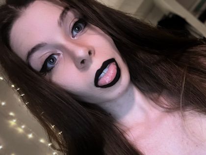 reileaafterdark OnlyFans picture