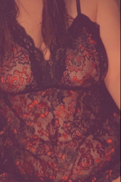 hotwifeallie0920 OnlyFans picture
