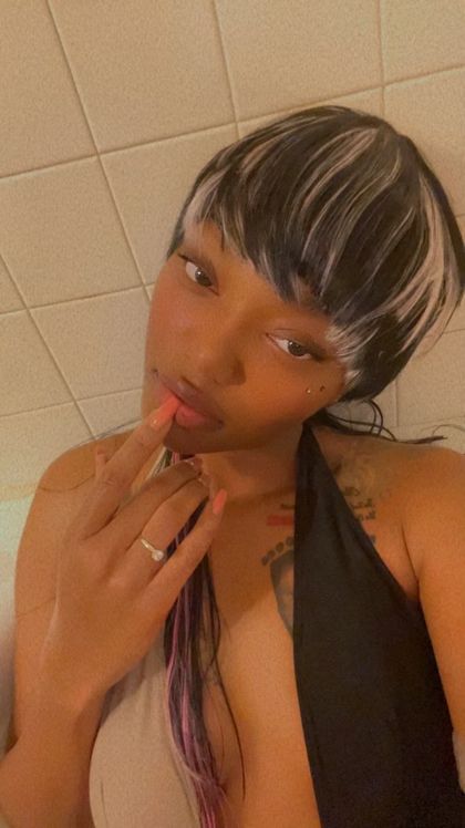 janaedamenaceee OnlyFans picture