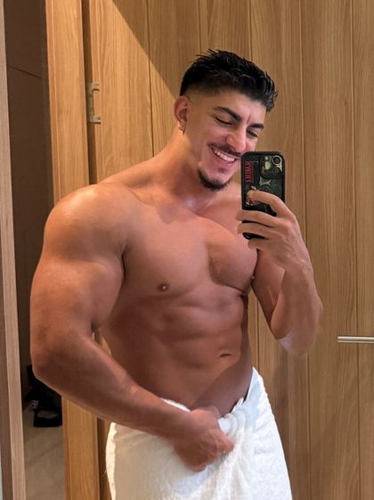 omarik1 OnlyFans picture