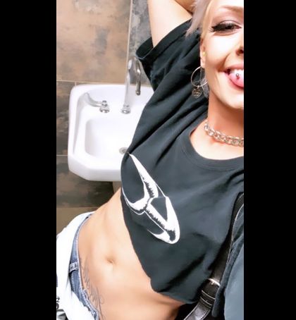 floralfauna OnlyFans picture