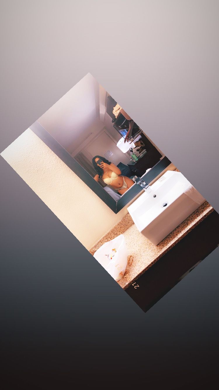 donyaelove OnlyFans profile picture