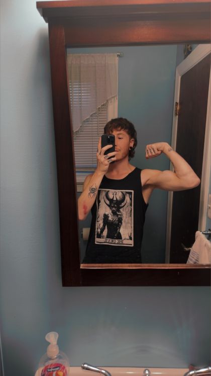 tylerred95 OnlyFans picture