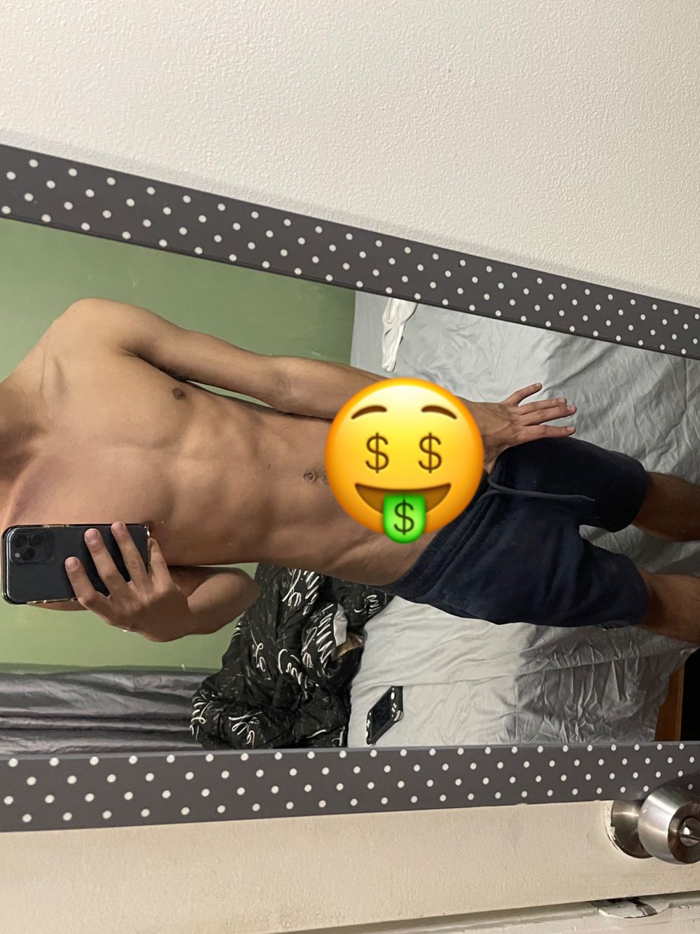 lonelystonerxo OnlyFans profile picture