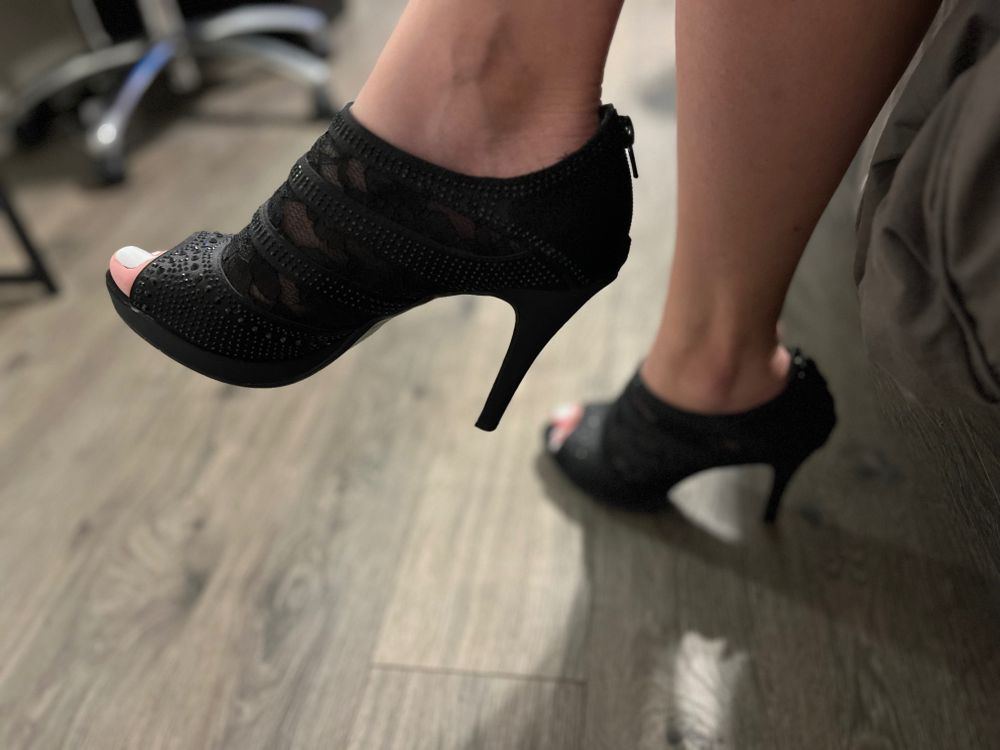 solelybarefeet OnlyFans profile picture