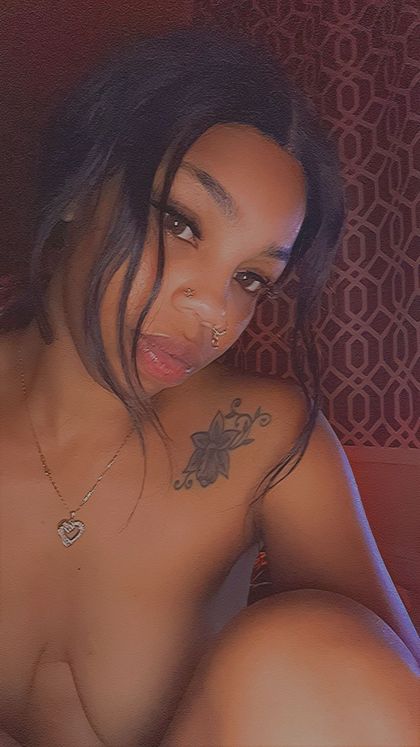 sunny_honey OnlyFans picture